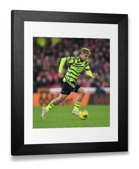 Framed Print : Nottingham Forest v Arsenal FC - Premier League