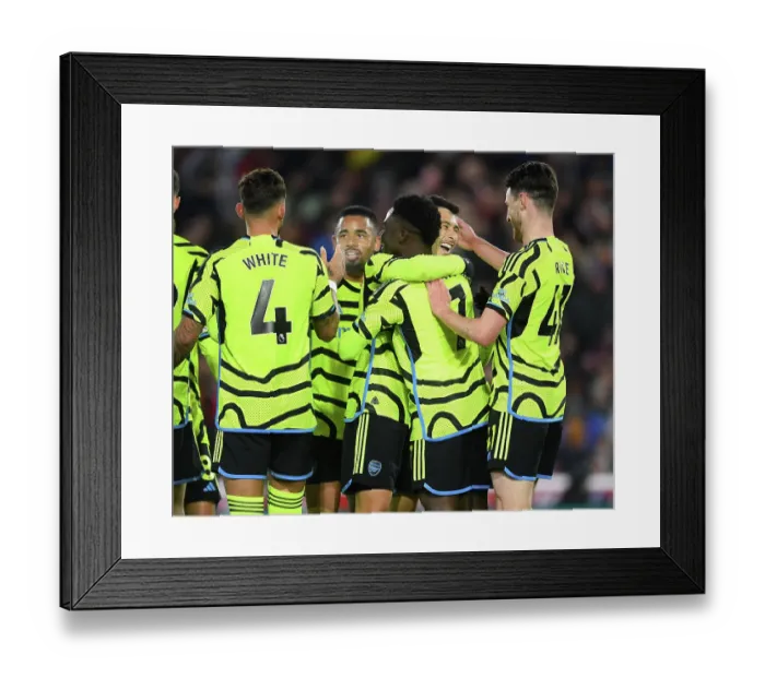 Framed Print : Nottingham Forest v Arsenal FC - Premier League
