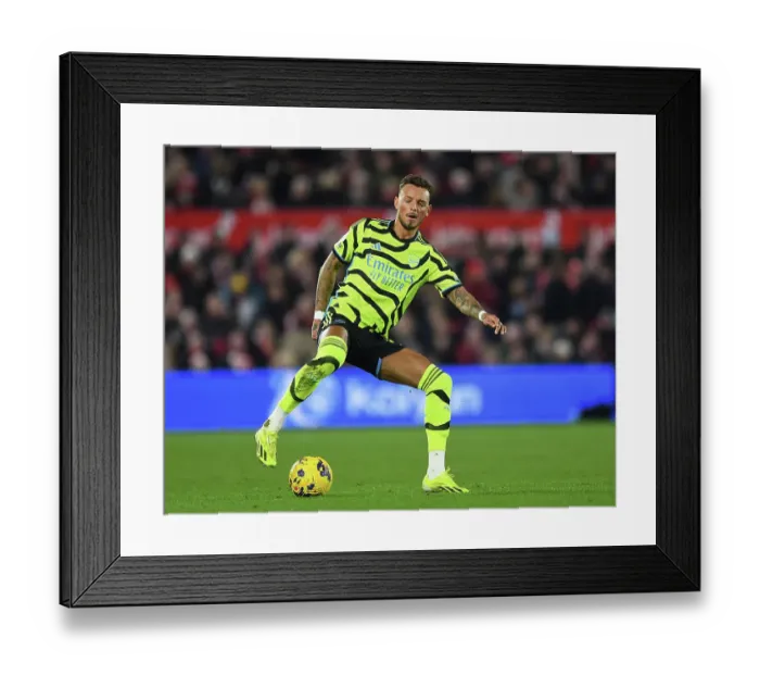Framed Print : Nottingham Forest v Arsenal FC - Premier League Framed Print : Nottingham Forest v Arsenal FC - Premier League