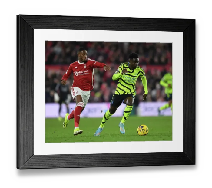 Framed Print : Nottingham Forest v Arsenal FC - Premier League Framed Print : Nottingham Forest v Arsenal FC - Premier League
