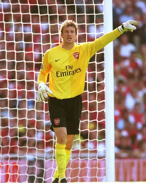 Arsenal's Unbeatable Wall: Jens Lehmann's Shut-Out in Arsenal's 3-0 FA Premier League Victory over Sheffield United, 2006