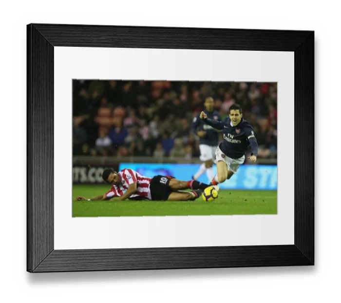 Framed Print : Cesc Fabregas (Arsenal) Kieran Richardson (Sunderland). Sunderland 1: 0 Arsenal Framed Print : Cesc Fabregas (Arsenal) Kieran Richardson (Sunderland). Sunderland 1: 0 Arsenal