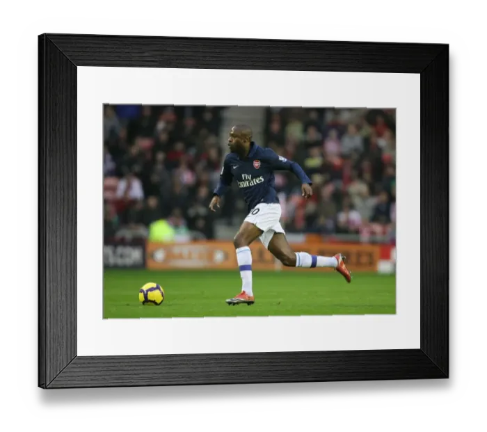 Framed Print : William Gallas (Arsenal). Sunderland 1: 0 Arsenal, Barclays Premier League Framed Print : William Gallas (Arsenal). Sunderland 1: 0 Arsenal, Barclays Premier League