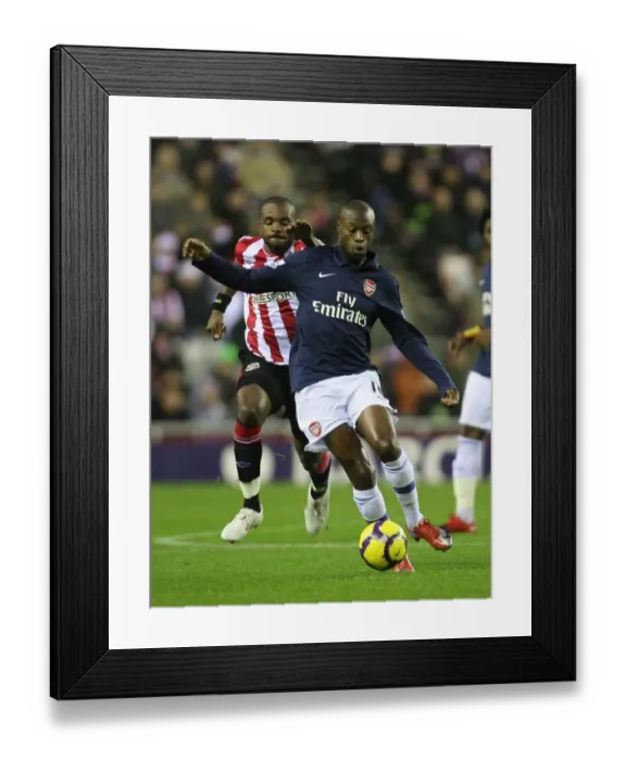 Framed Print : Gallas Shuts Out Bent: Arsenal Triumphs Over Sunderland 1-0 in Premier League