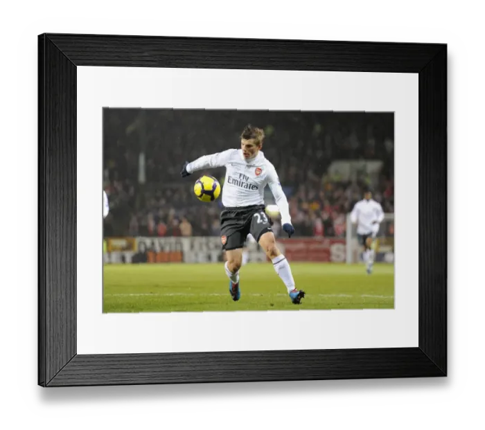 Framed Print : Arshavin's Brilliance: Burnley 1-1 Arsenal, Premier League (2009) Framed Print : Arshavin's Brilliance: Burnley 1-1 Arsenal, Premier League (2009)