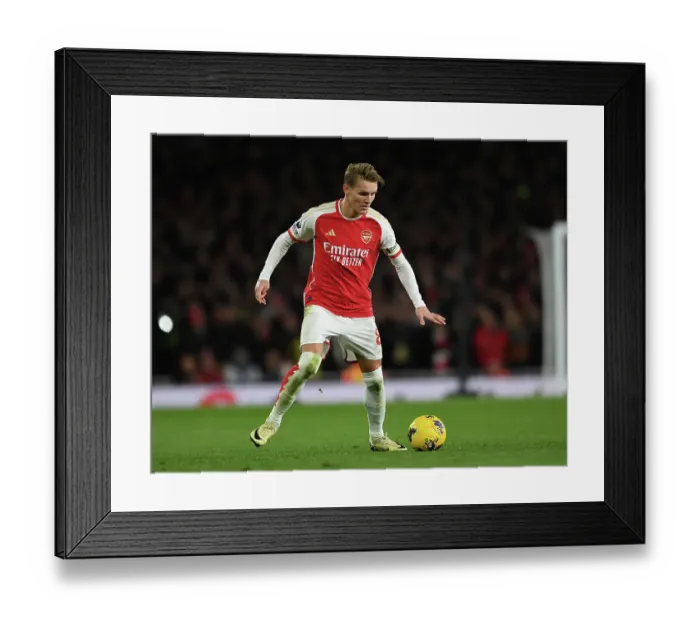 Framed Print : Arsenal FC v Liverpool FC - Premier League