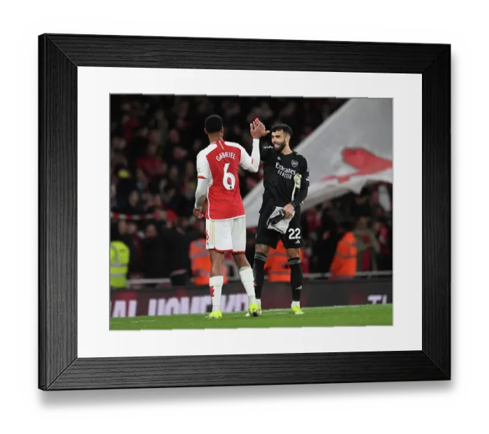 Framed Print : Arsenal FC v Liverpool FC - Premier League Framed Print : Arsenal FC v Liverpool FC - Premier League