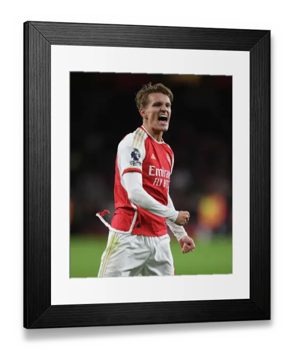 Framed Print : Arsenal FC v Liverpool FC - Premier League Framed Print : Arsenal FC v Liverpool FC - Premier League