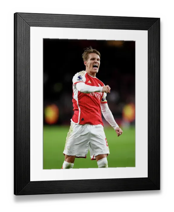 Framed Print : Arsenal FC v Liverpool FC - Premier League Framed Print : Arsenal FC v Liverpool FC - Premier League