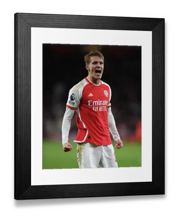 Framed Print : Arsenal FC v Liverpool FC - Premier League
