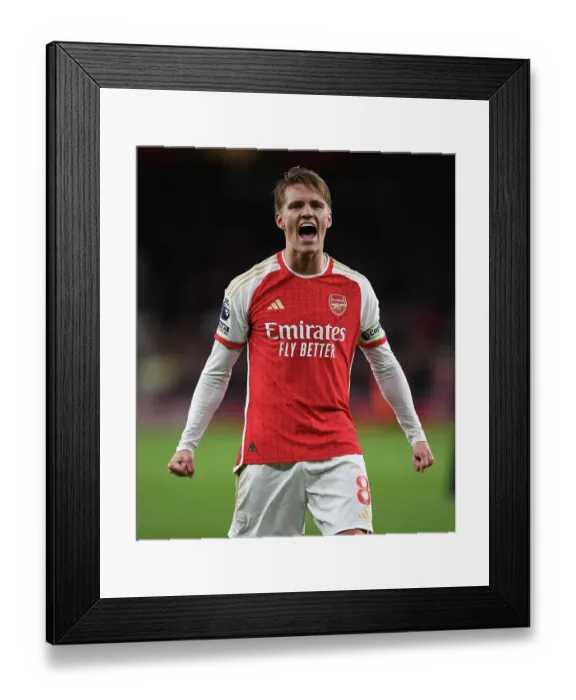 Framed Print : Arsenal FC v Liverpool FC - Premier League Framed Print : Arsenal FC v Liverpool FC - Premier League