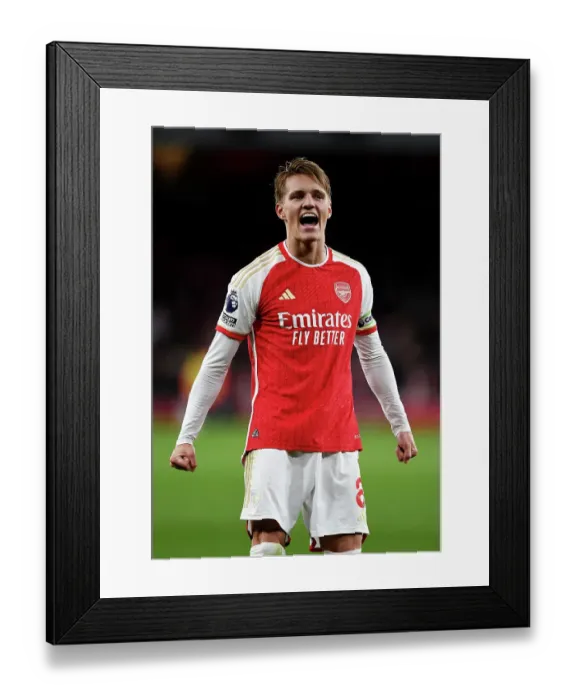 Framed Print : Arsenal FC v Liverpool FC - Premier League