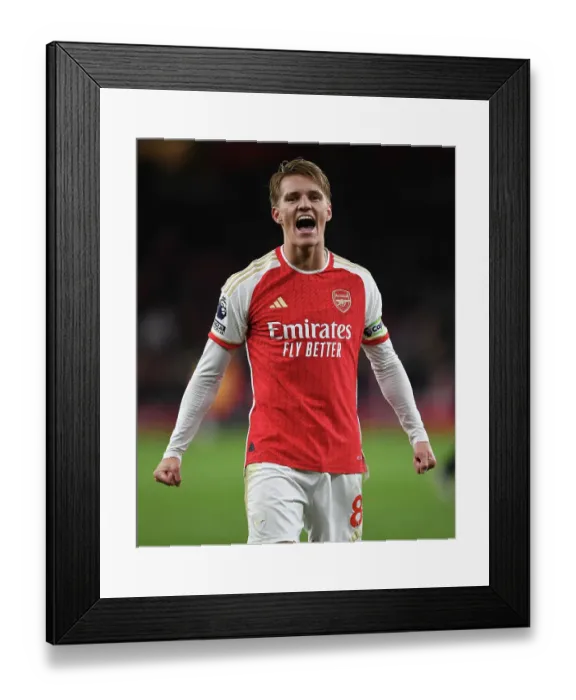 Framed Print : Arsenal FC v Liverpool FC - Premier League