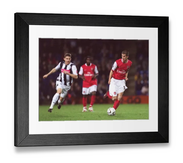 Framed Print : Matthew Connolly (Arsenal) Zoltan Gera (WBA)