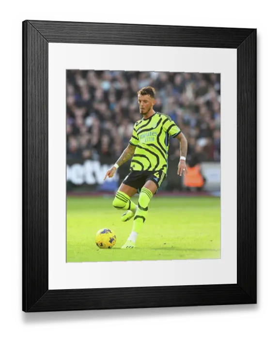 Framed Print : West Ham United v Arsenal FC - Premier League