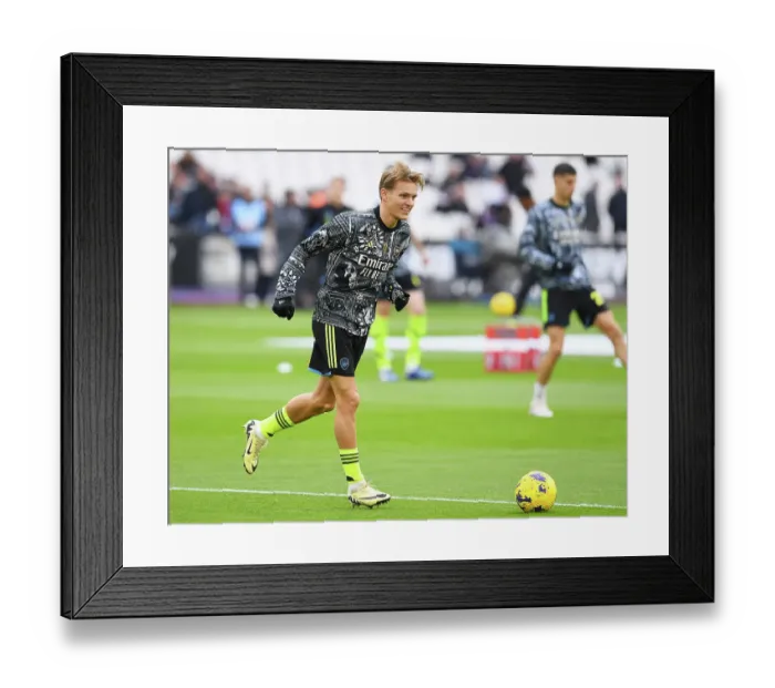 Framed Print : West Ham United v Arsenal FC - Premier League