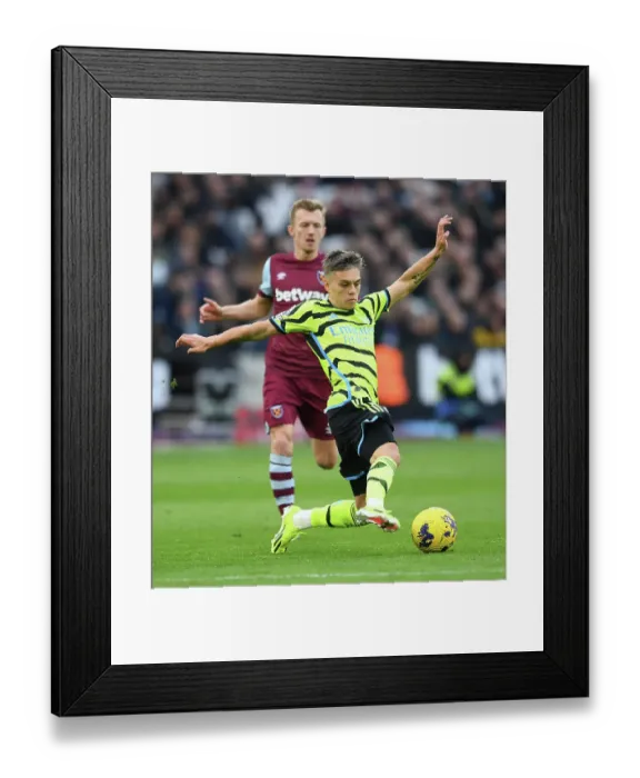 Framed Print : West Ham United v Arsenal FC - Premier League Framed Print : West Ham United v Arsenal FC - Premier League
