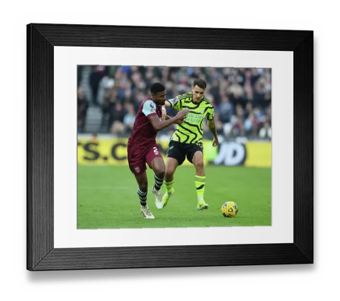 Framed Print : West Ham United v Arsenal FC - Premier League