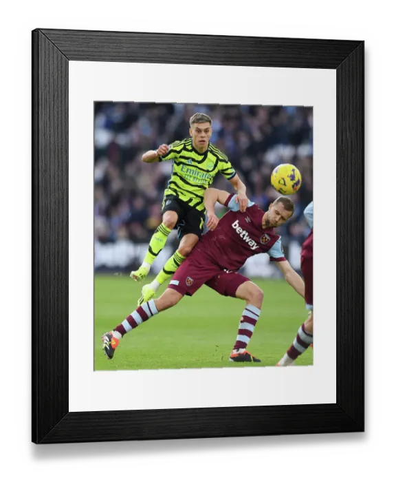 Framed Print : West Ham United v Arsenal FC - Premier League