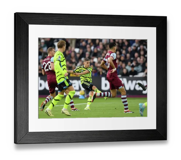 Framed Print : West Ham United v Arsenal FC - Premier League