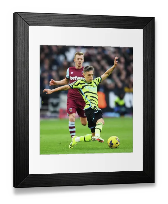 Framed Print : West Ham United v Arsenal FC - Premier League