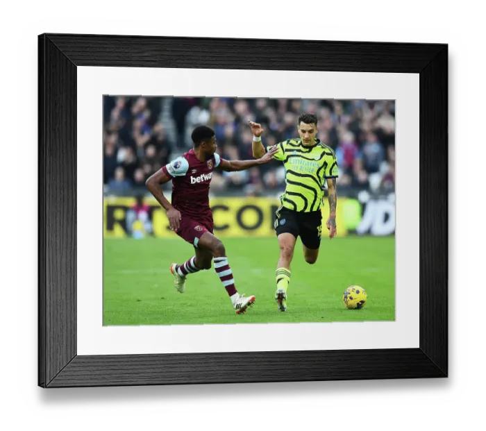Framed Print : West Ham United v Arsenal FC - Premier League