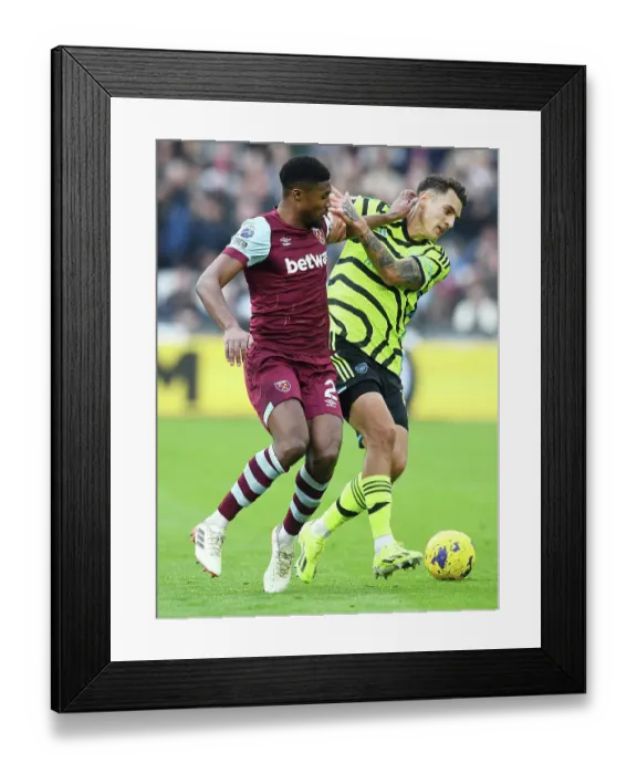 Framed Print : West Ham United v Arsenal FC - Premier League