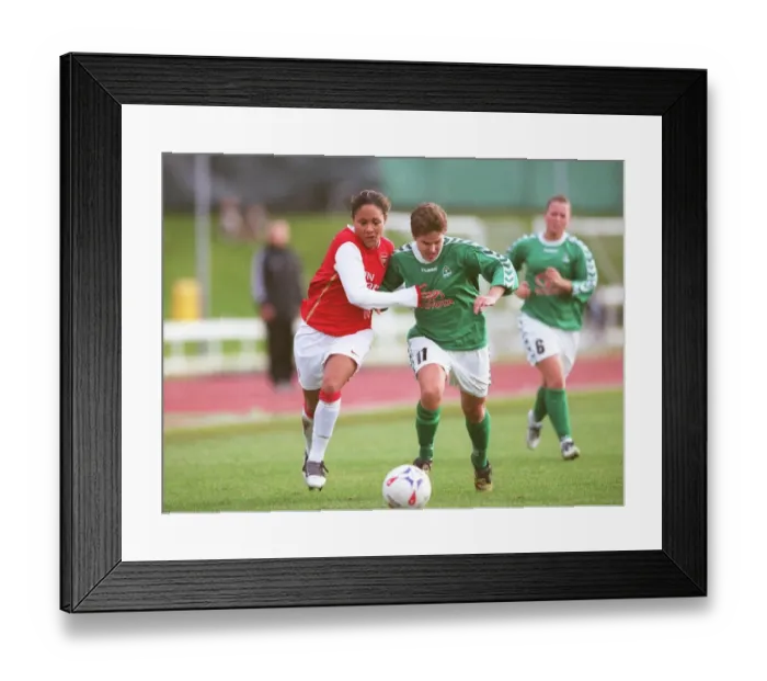 Framed Print : Alex Scott (Arsenal) Gudlaug Jonsdottir (Bredablik)
