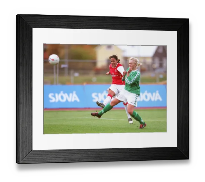 Framed Print : Alex Scott (Arsenal) Elin Steinarsdottir (Bredablik)