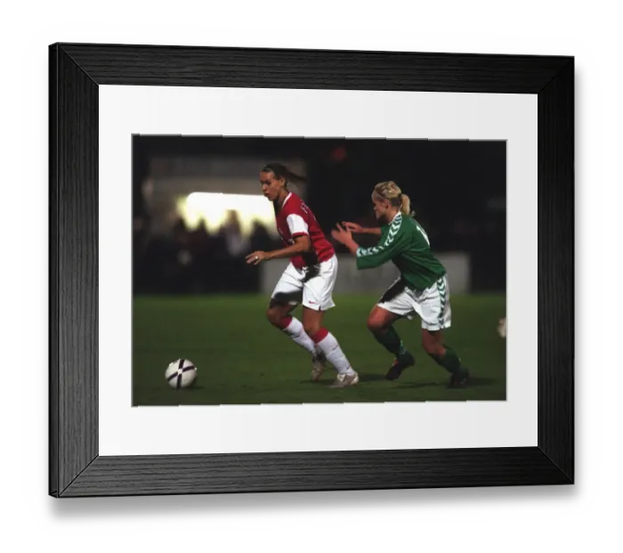 Framed Print : Julie Fleeting (Arsenal) Elin Steinarsdottir (Breidablik)