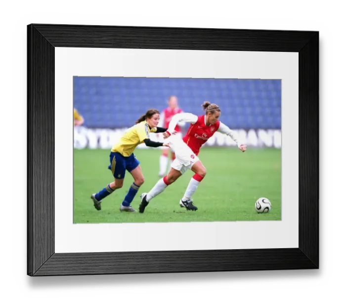 Framed Print : Julie Fleeting (Arsenal) Mia Birkehoj Olsen (Brondby) Framed Print : Julie Fleeting (Arsenal) Mia Birkehoj Olsen (Brondby)