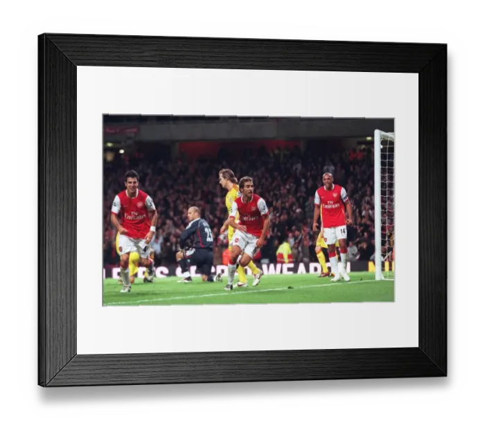 Framed Print : Mathieu Flamini celebrates scoring Arsenals 1st goal