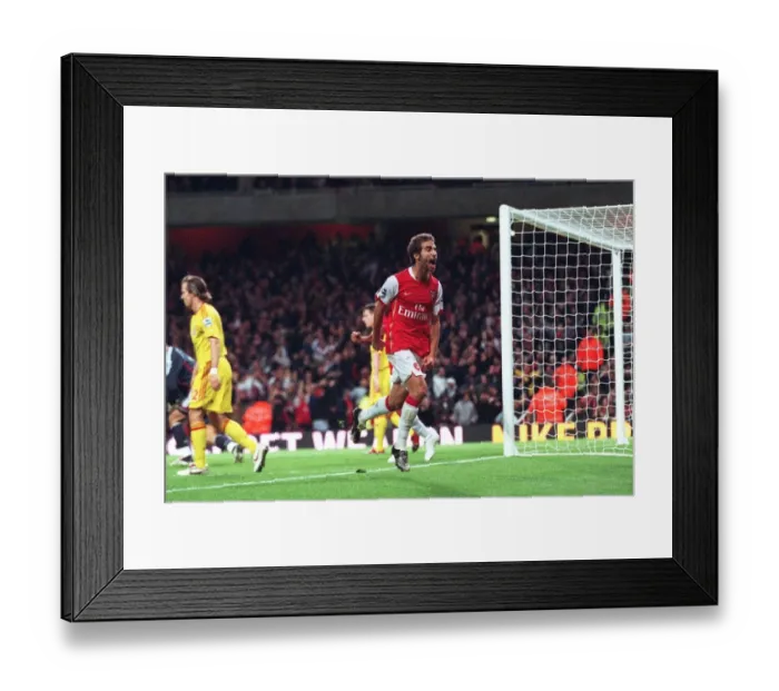 Framed Print : Flamini's Thriller: Arsenal's First Goal vs. Liverpool (3:0)