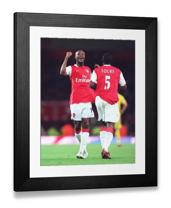 Framed Print : William Gallas Triumph: Arsenal's 3-0 Victory Over Liverpool