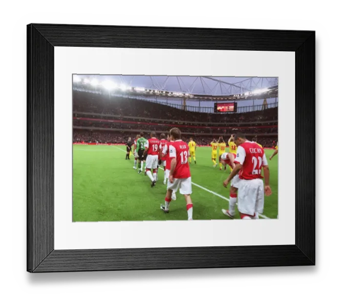 Framed Print : Alex Hleb and Gael Clichy (Arsenal) walk out with the team onto the pitch Framed Print : Alex Hleb and Gael Clichy (Arsenal) walk out with the team onto the pitch