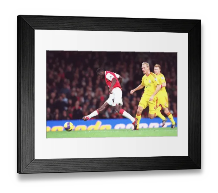 Framed Print : Kolo Toure scores Arsenals 2nd goal as Sami Hyypia (Liverpool) looks on Framed Print : Kolo Toure scores Arsenals 2nd goal as Sami Hyypia (Liverpool) looks on