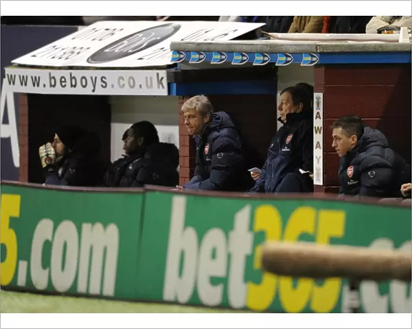 Arsenal manager Arsene Wenger and Kit man Vic Akers. Burnley 1: 1 Arsenal