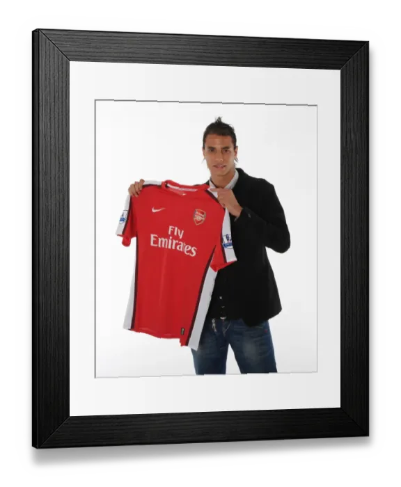 Framed Print : New Arsenal Signing Marouane Chamakh in Training at London Colney