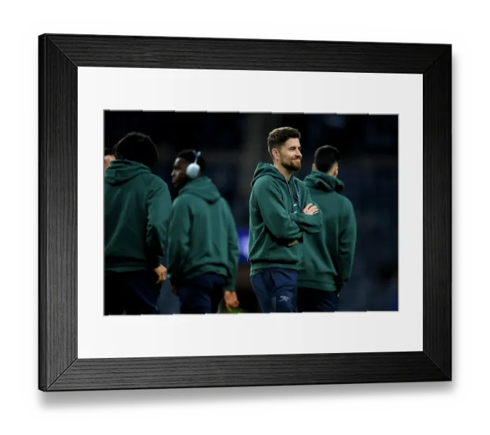 Framed Print : FC Porto v Arsenal FC: Round of 16 First Leg - UEFA Champions League 2023 / 24