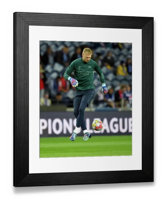 Framed Print : FC Porto v Arsenal FC: Round of 16 First Leg - UEFA Champions League 2023 / 24