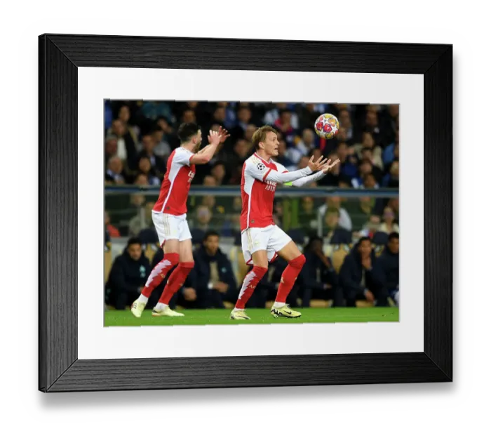 Framed Print : FC Porto v Arsenal FC: Round of 16 First Leg - UEFA Champions League 2023 / 24 Framed Print : FC Porto v Arsenal FC: Round of 16 First Leg - UEFA Champions League 2023 / 24