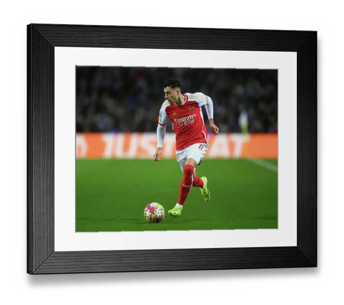 Framed Print : FC Porto v Arsenal FC: Round of 16 First Leg - UEFA Champions League 2023 / 24