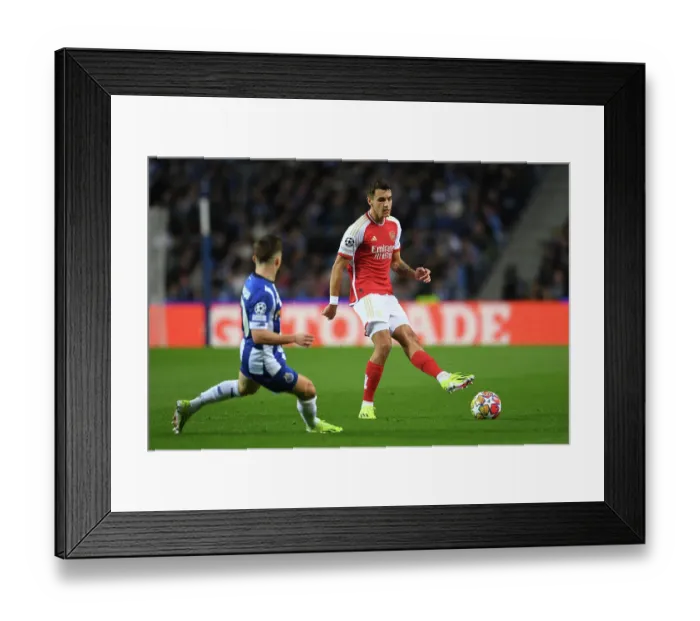 Framed Print : FC Porto v Arsenal FC: Round of 16 First Leg - UEFA Champions League 2023 / 24
