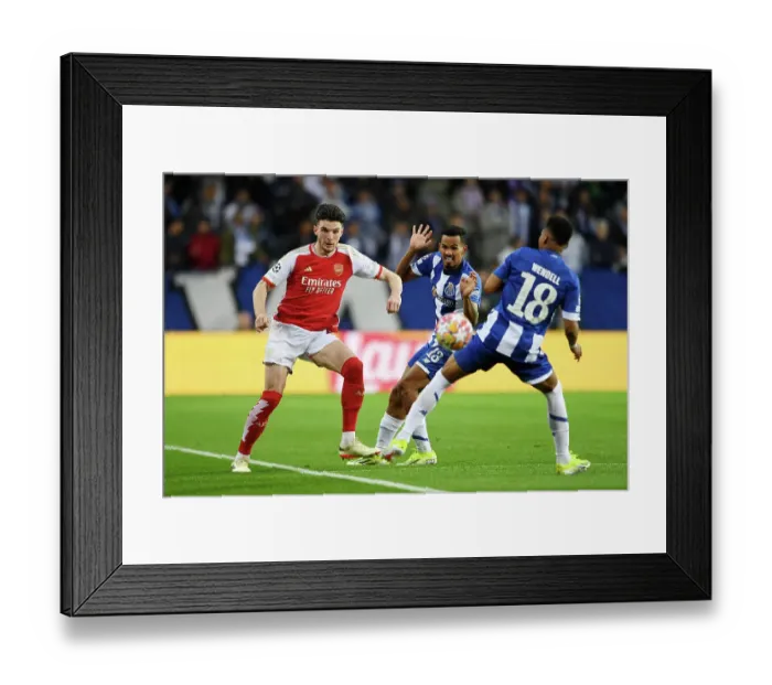 Framed Print : FC Porto v Arsenal FC: Round of 16 First Leg - UEFA Champions League 2023 / 24 Framed Print : FC Porto v Arsenal FC: Round of 16 First Leg - UEFA Champions League 2023 / 24