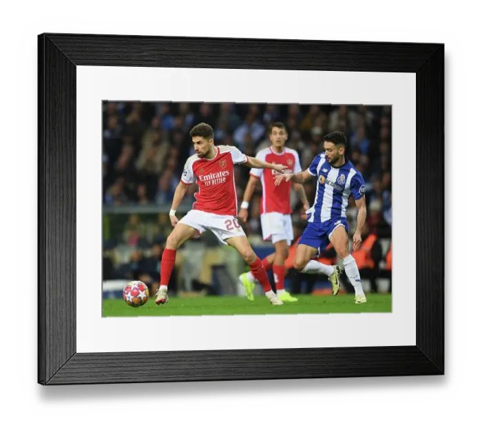Framed Print : FC Porto v Arsenal FC: Round of 16 First Leg - UEFA Champions League 2023 / 24