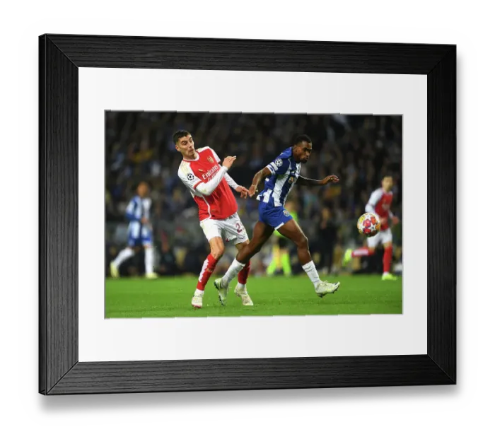 Framed Print : FC Porto v Arsenal FC: Round of 16 First Leg - UEFA Champions League 2023 / 24 Framed Print : FC Porto v Arsenal FC: Round of 16 First Leg - UEFA Champions League 2023 / 24