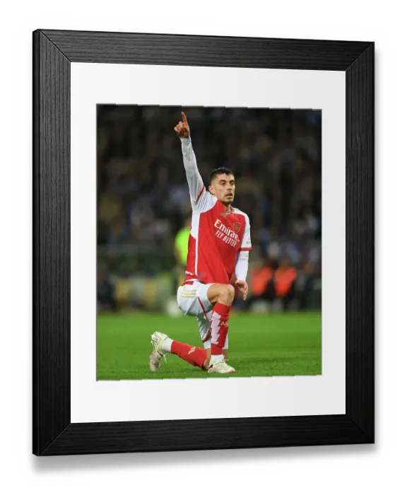 Framed Print : FC Porto v Arsenal FC: Round of 16 First Leg - UEFA Champions League 2023 / 24