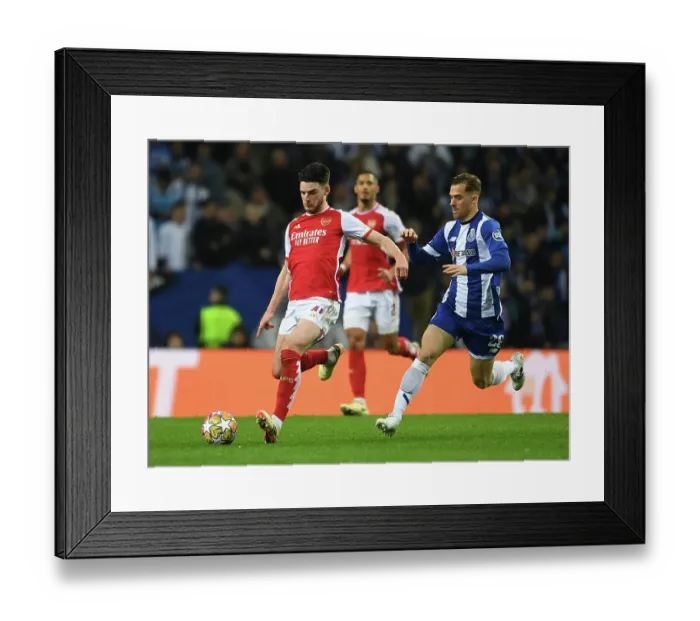Framed Print : FC Porto v Arsenal FC: Round of 16 First Leg - UEFA Champions League 2023 / 24