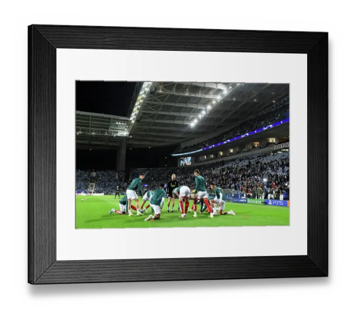 Framed Print : FC Porto v Arsenal FC: Round of 16 First Leg - UEFA Champions League 2023 / 24 Framed Print : FC Porto v Arsenal FC: Round of 16 First Leg - UEFA Champions League 2023 / 24