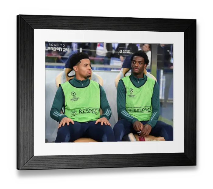 Framed Print : FC Porto v Arsenal FC: Round of 16 First Leg - UEFA Champions League 2023 / 24 Framed Print : FC Porto v Arsenal FC: Round of 16 First Leg - UEFA Champions League 2023 / 24